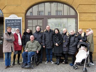 Stolpersteinverlegung für die Familie Adler